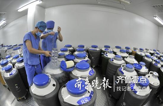 相隔17年的母子恋，多次做借卵做试管婴儿未果，丈夫：压力很大